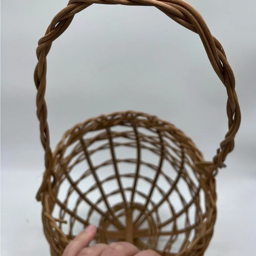 Woven Tan Basket Bag
